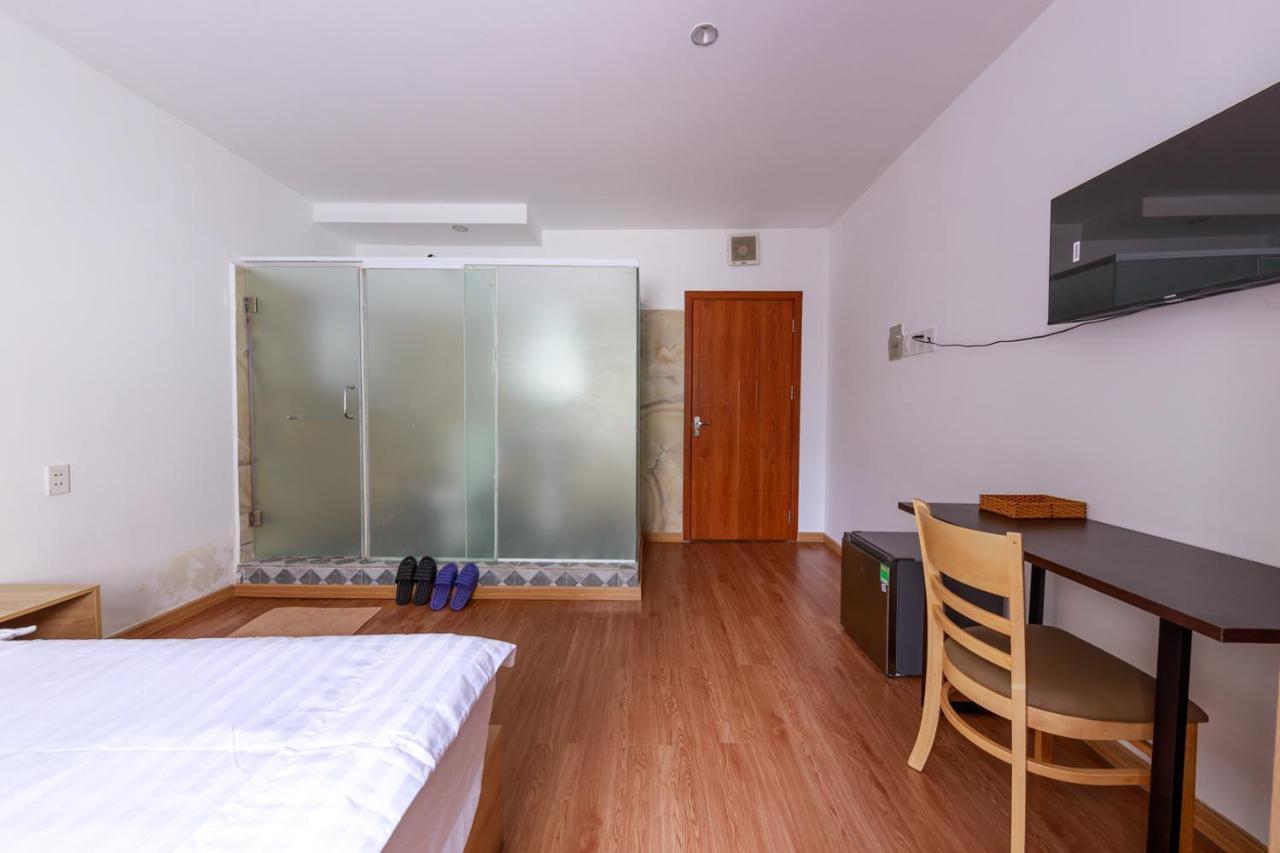 Venus Hotel & Massage - Bui Vien Walking Street Ho Chi Minh City Bagian luar foto