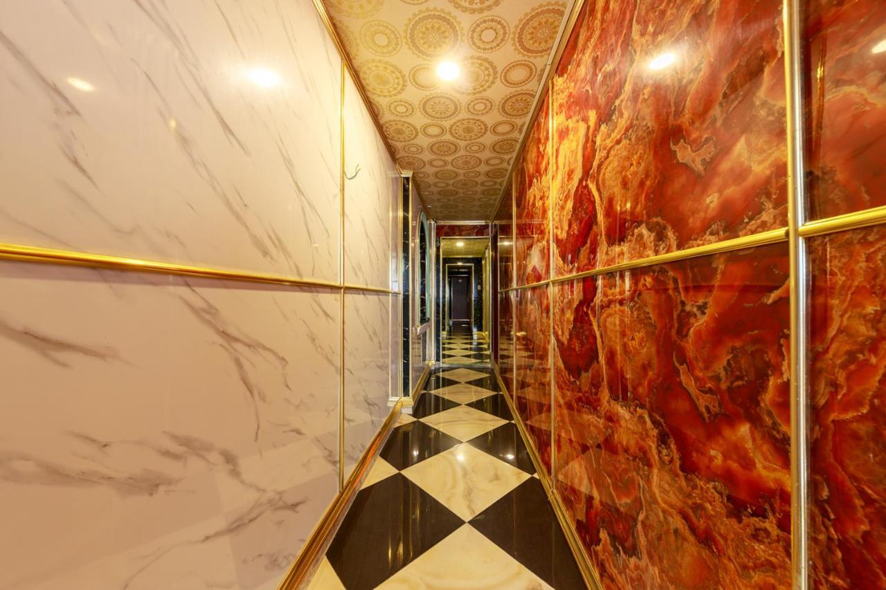 Venus Hotel & Massage - Bui Vien Walking Street Ho Chi Minh City Bagian luar foto