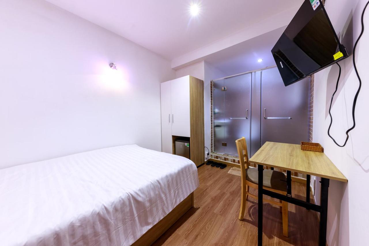 Venus Hotel & Massage - Bui Vien Walking Street Ho Chi Minh City Bagian luar foto