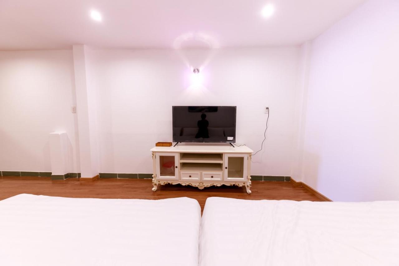Venus Hotel & Massage - Bui Vien Walking Street Ho Chi Minh City Bagian luar foto